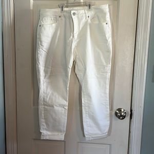 Loft curvy skinny crop white jeans, size 31/12p